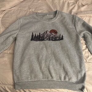 Gray Mountain Print Men's Sweater